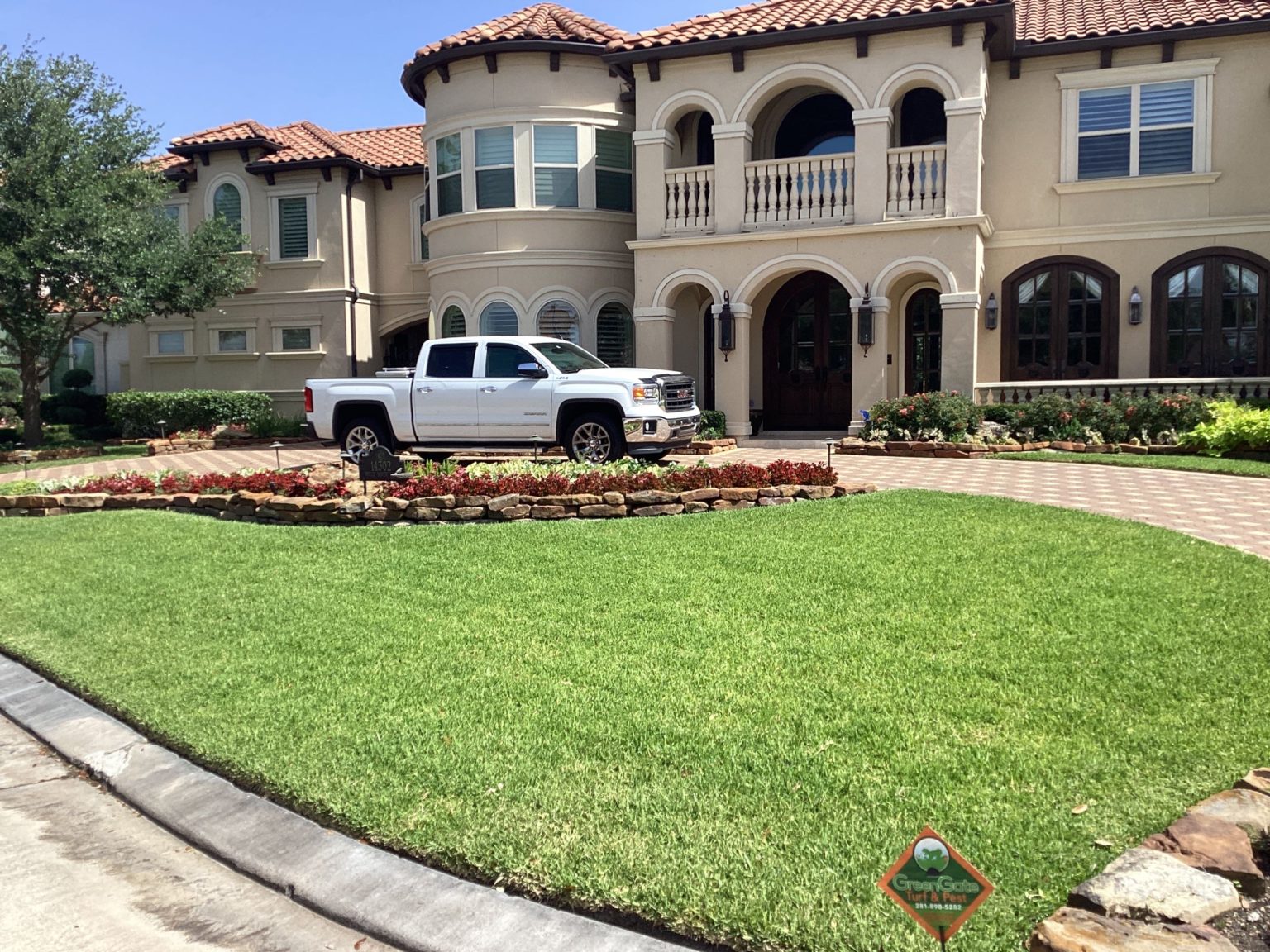 Best Lawn Aeration Houston - GreenGate Turf & Pest